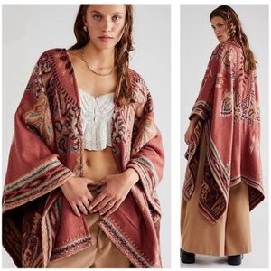 Rare Free People Boho Cozy Oversized Knitted Western
Neutral Cardigan Sweater